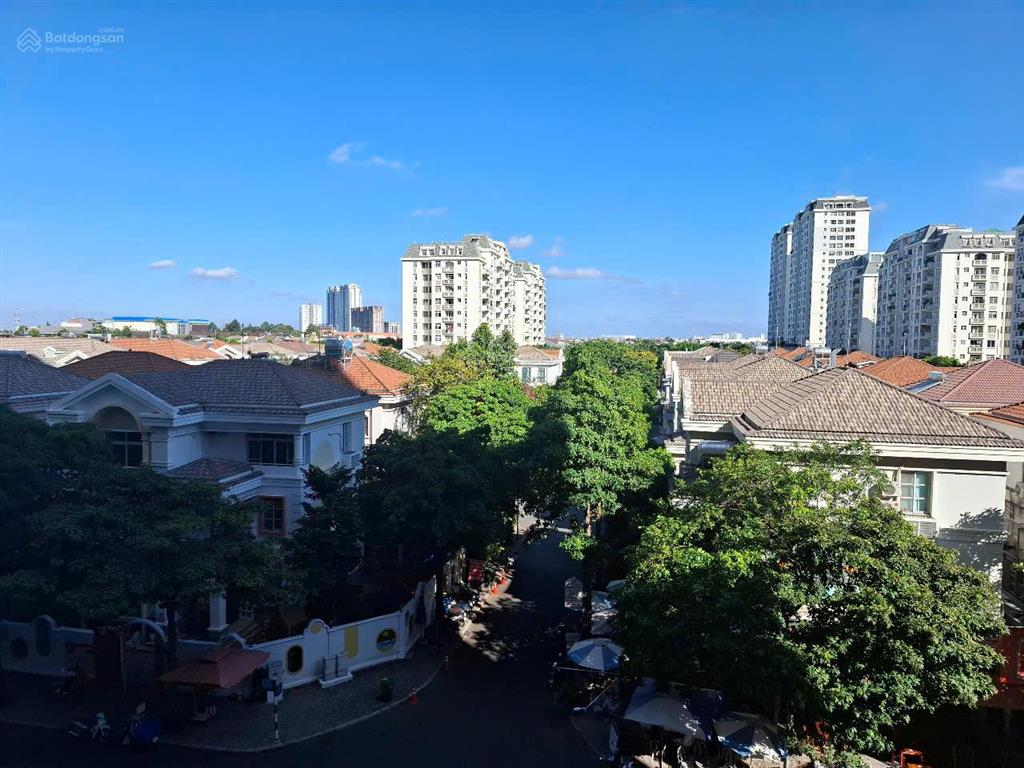 Cho thuê shophouse m7 lầu 2 diện tích 50m2 đã hoàn thiện, có máy lạnh + rèm cửa + toilet. 18 tr/th
