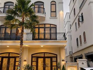 Chủ nhà bán căn liền kề xẻ khe cl7186, hướng đông nam, 91m2 giá 10,3 tỷ.