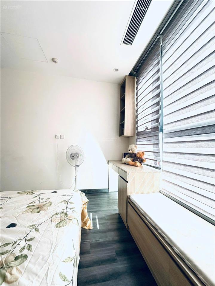 Chính chủ cho thuê căn 1n+ 50m2 giá 8,5tr, zenpark tầng trung đủ đồ, vinhomes ocean park.