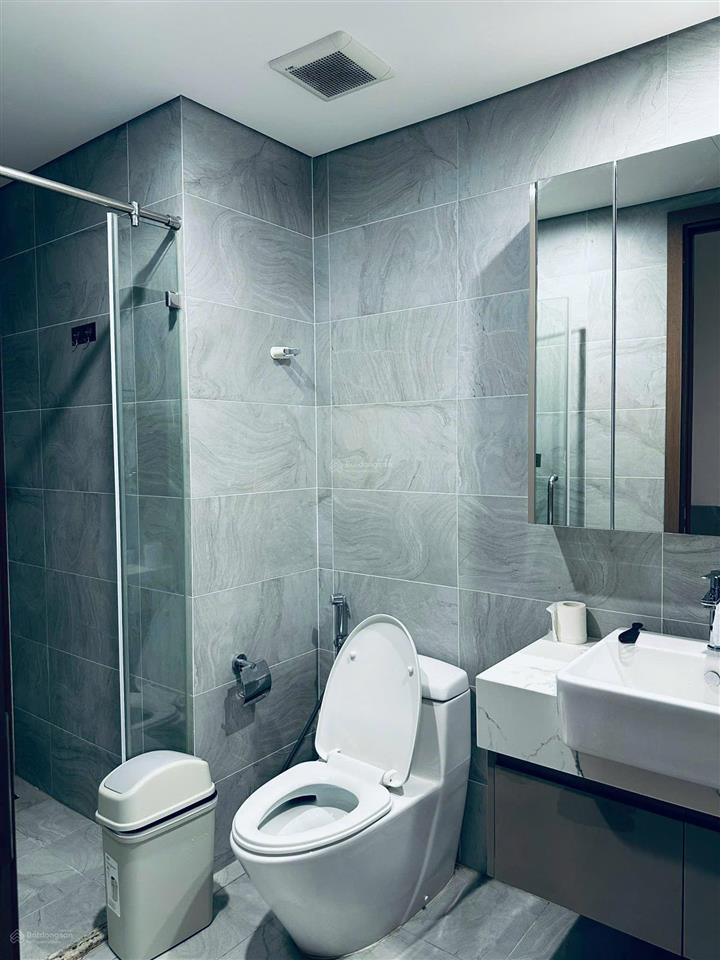 Chính chủ cho thuê căn 1n+ 50m2 giá 8,5tr, zenpark tầng trung đủ đồ, vinhomes ocean park.