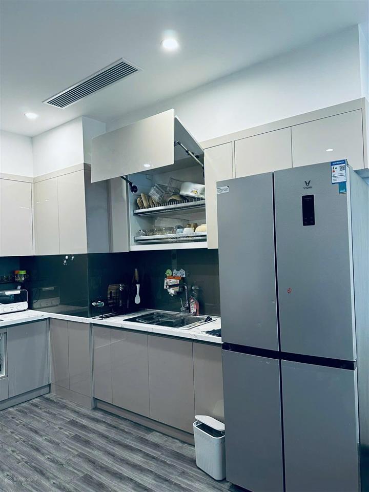 Chính chủ cho thuê căn 1n+ 50m2 giá 8,5tr, zenpark tầng trung đủ đồ, vinhomes ocean park.