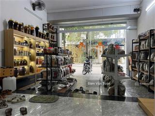 Bán nhà phố 4 tầng dg02 thị trấn quốc oai. nhà đẹp, xây kiên cố, đường to, thuận tiện kinh doanh