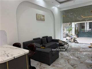 Bán nhà phố thị trấn quốc oai 4,5 tầng. nhà đẹp, kinh doanh tốt, chỉ việc xách vali đến ở.