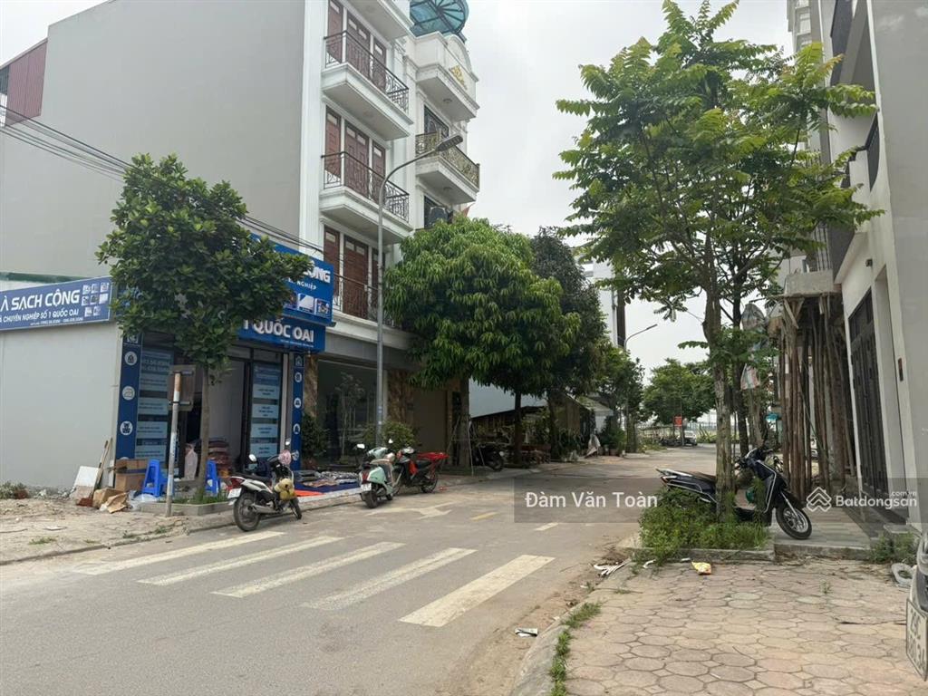 Bán mảnh đất đấu giá dg06 t.trấn quốc oai. dt 82.8m, mặt tiền 5m. dân trí cao, k.doanh thuận tiện.