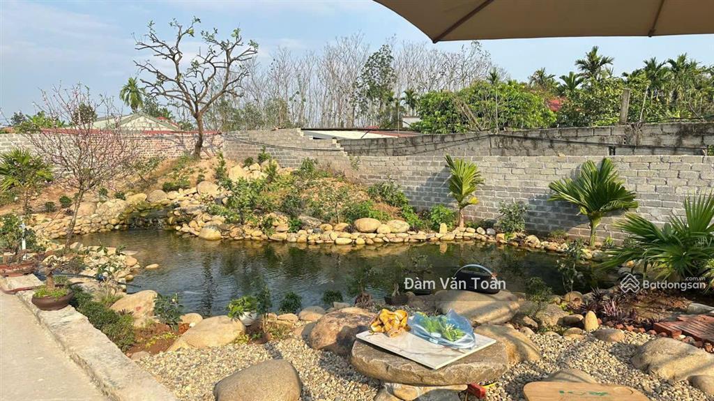Chính chủ tôi cần bán 750m2 sẵn nhà vườn ngoại ô thành phố. đất tại quốc oai, giá chỉ 4,5 tỷ.