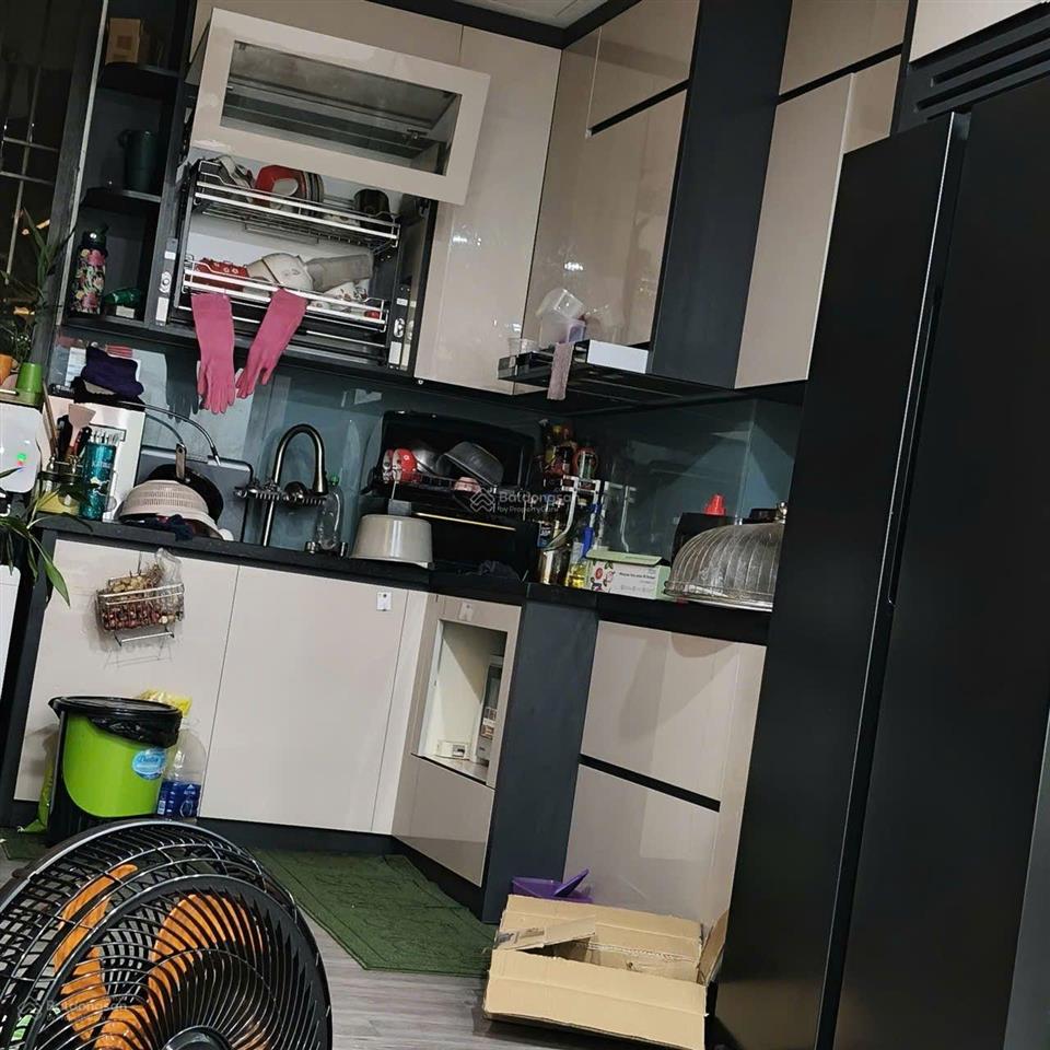 Chính chủ bán căn hộ chung cư tại mễ trì 87m² full đồ   0968 813 ***