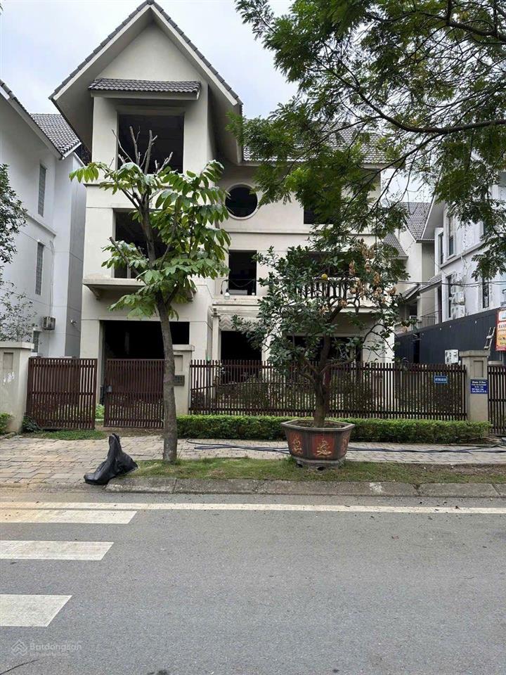 Bán nhanh biệt thự 300m khu đô thị sunny garden city, sài sơn, quốc oai giá chỉ 110 tr/m2 giá tốt