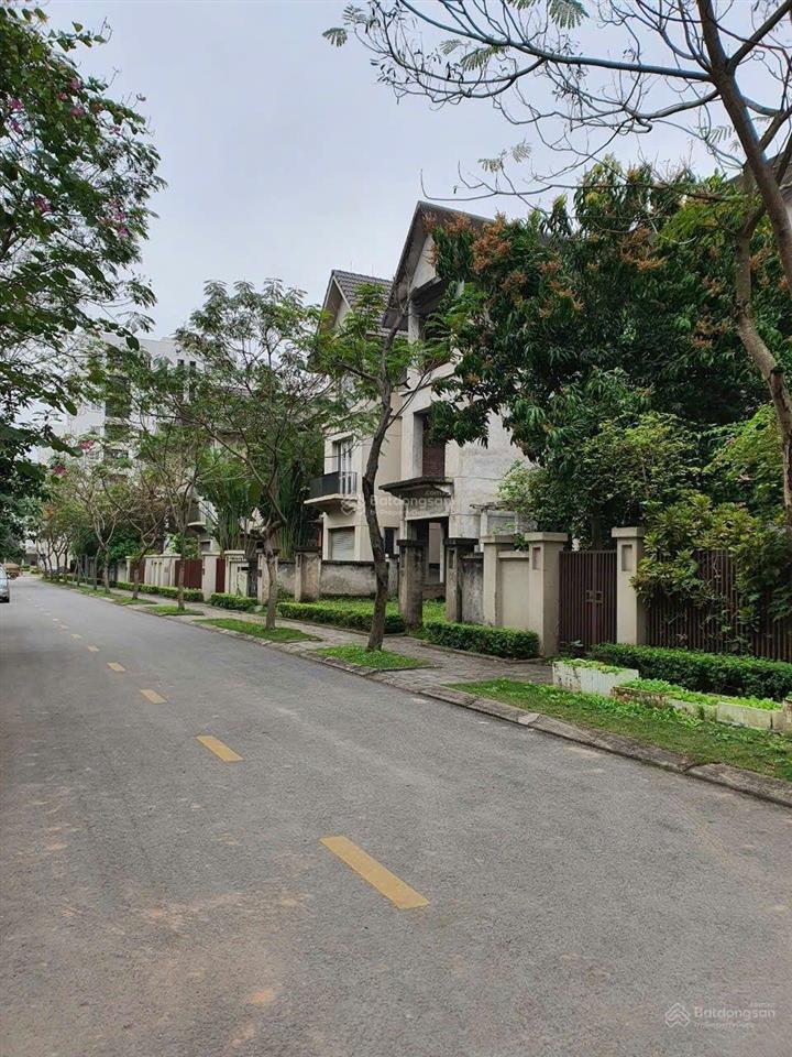 Bán nhanh biệt thự 300 m khu đô thị sunny garden city , sài sơn giá chỉ hơn 100 tr/m cả nhà và đất