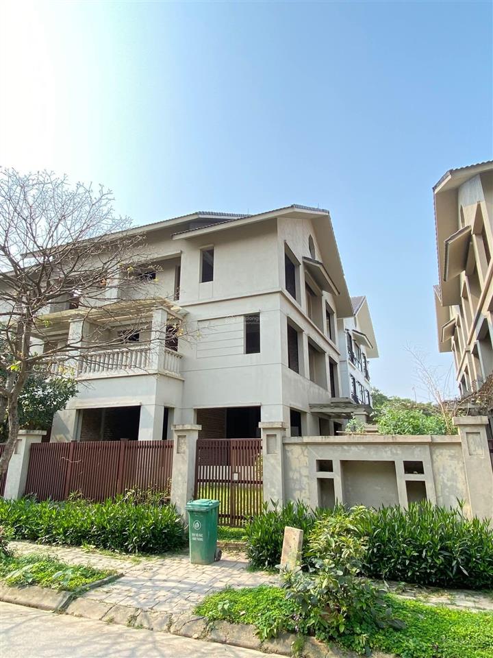 Bán nhanh biệt thự 300 m khu đô thị sunny garden city , sài sơn giá chỉ hơn 100 tr/m cả nhà và đất