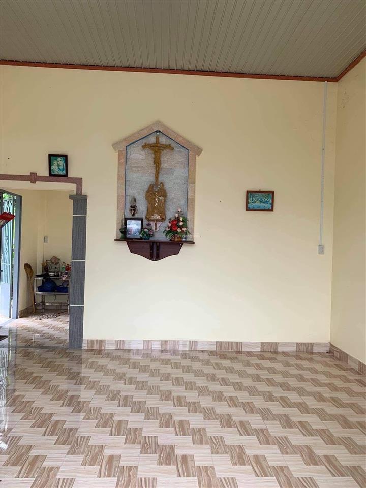 Gần 2 sào đất nghỉ dưỡng giá chỉ 1ty7. sẵn nhà c4 trên đất. ao cá giải trí. gần nhựa lớn 250m. shr