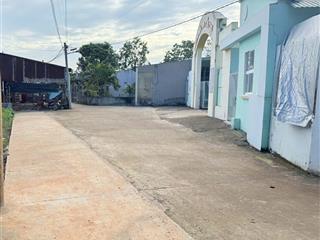 Đất thổ cư sổ riêng đối diện trường học, đường bê tông khu dân cư giá chỉ 550tr. dt 125m2 shr tc