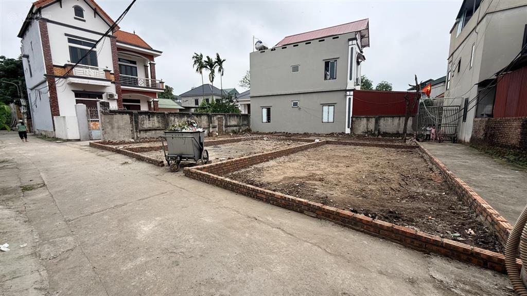 Chỉ với hơn 1 tỷ có ngay lô góc 60m2 xe 7 chỗ vào nhà 0911 936 ***