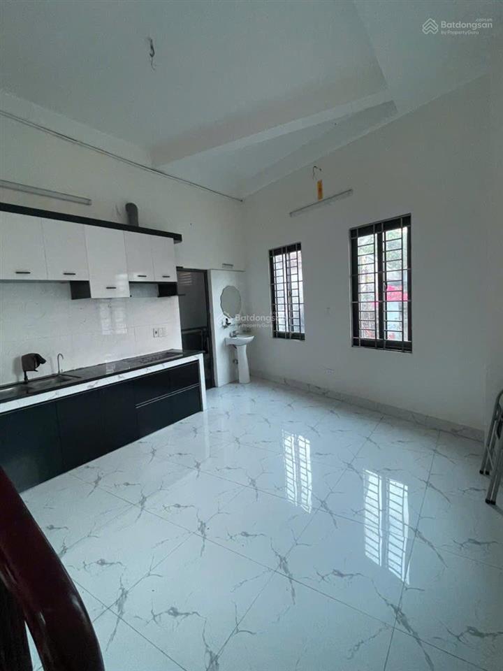 Chủ cần tiền bán gấp nhà 2 tầng kiên cố 40m2, lô góc thoáng mát 0911 936 ***