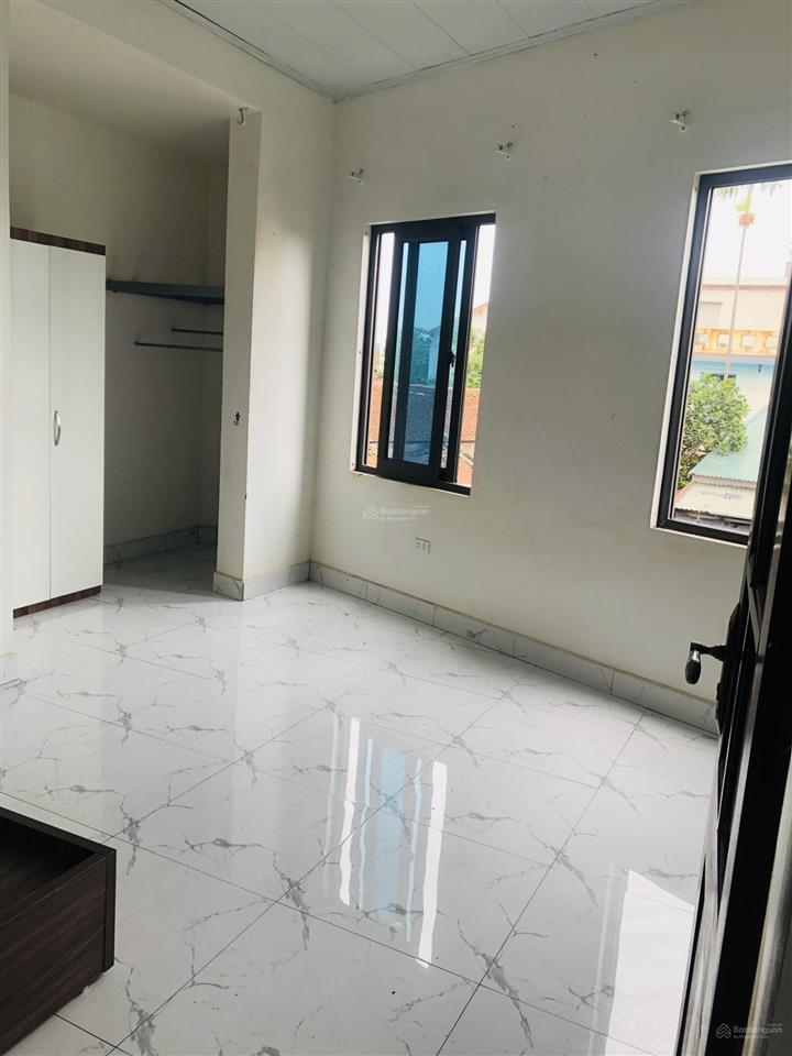 Chủ cần tiền bán gấp nhà 2 tầng kiên cố 40m2, lô góc thoáng mát 0911 936 ***