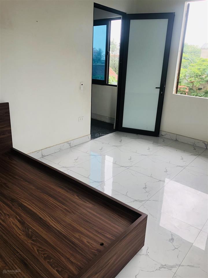 Chủ cần tiền bán gấp nhà 2 tầng kiên cố 40m2, lô góc thoáng mát 0911 936 ***