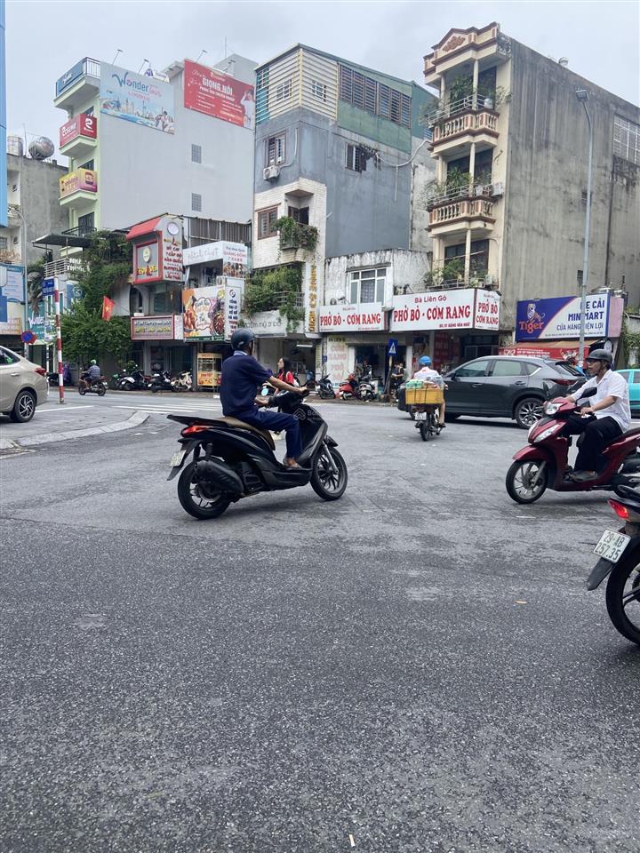 Cần bán gấp. mặt phố tt đống đa hồ đắc dinguyễn ngọc doãndt 71m2, kinh doanh mọi ngành, giá tốt.
