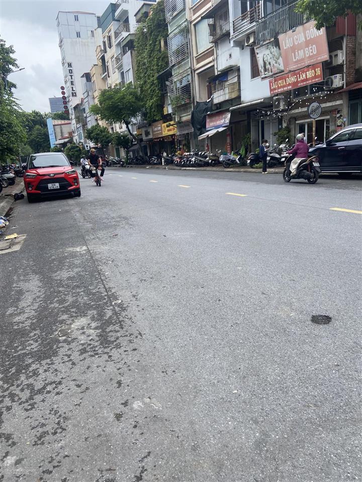 Cần bán gấp. mặt phố tt đống đa hồ đắc dinguyễn ngọc doãndt 71m2, kinh doanh mọi ngành, giá tốt.