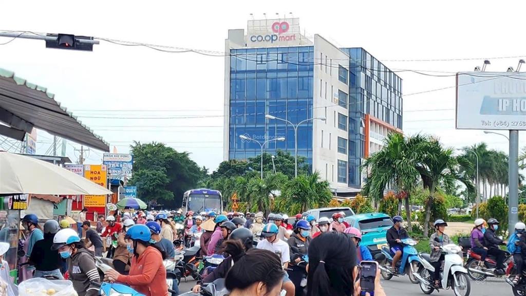 Bán dãy trọ xây sẳn 10 phòng đang cho thuê full thu nhập 10trieu dt 5x40 (232m) có 200m giá 1ty3