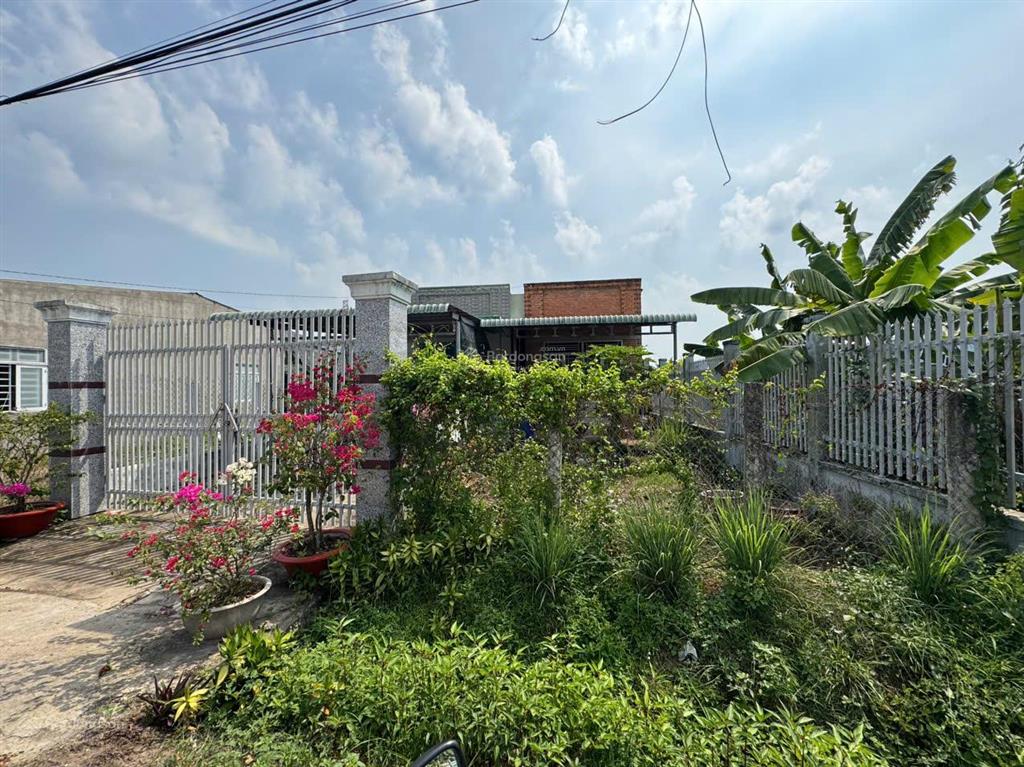 Bán nhà c4 dt 5x40 (200m2) 1 sẹc đường đặng văn trước an tịnh trảng bàng gần trường học 980trieu