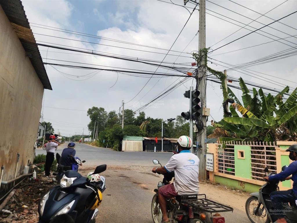 Cần bán lô đất 2mt cách kcn thành thành công 1km 11x23 có 200m thổ cư giá 980triệu