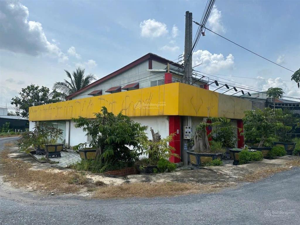 Nhà phước đông gò dầu tây ninh góc 3 mt, dt 344m2 có 100m2 thổ cư