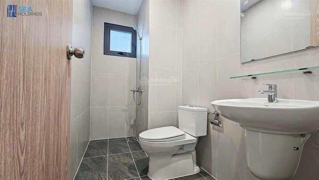 Cần thanh lý căn hộ 56m2 2pn 2 wc view hồ bơi nhận nhà có sẵn nội thất gần chợ bình chánh