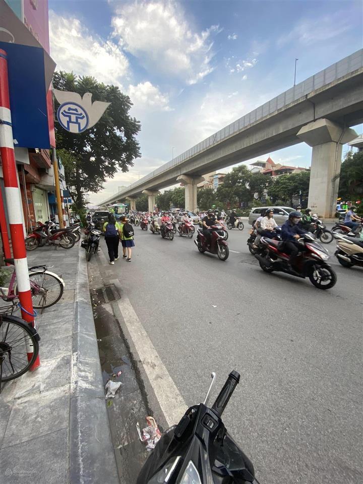 Cho thuê đất s=550m2, mt 16m, mặt phố nguyễn trãi, thanh xuân làm showroom, siêu thị, cà phê, bia