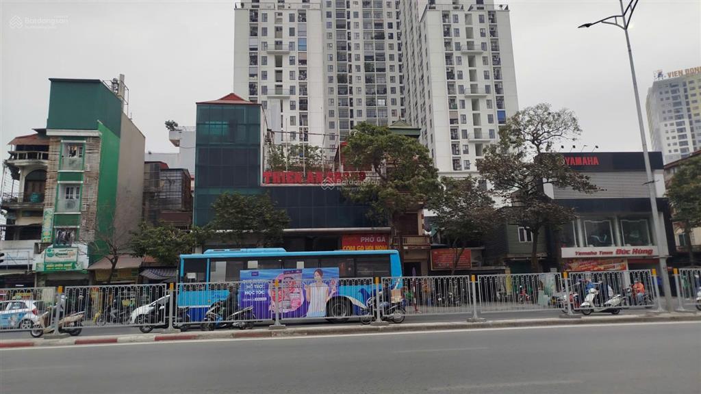 Bán nhà giải phóng số 93x 205m² mặt tiền 6,4m tòa nhà 5 tầng. giá 200 triệu/m²