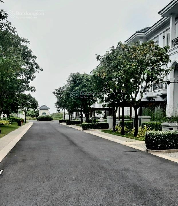 Chủ gửi bán shophouse khu phố đông đối diện dự án căn hộ giá siêu rẻ 10.5tỷ có tl. alo e hải