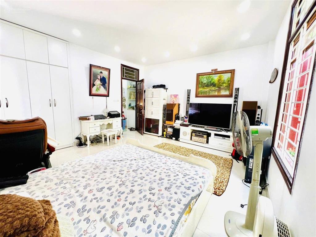 Bán nhà đặng tiến đông trung liệt tt đống đa 4 tầng 49m2 sđcc 14,x tỷ gần chợ trường cv 0966 849 ***