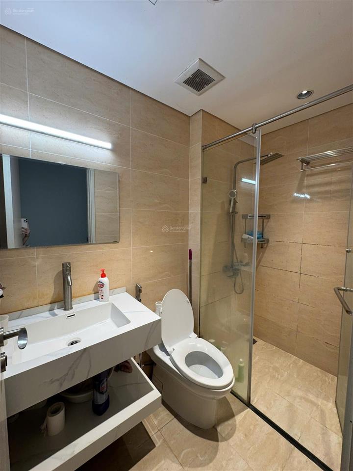 Chính chủ gửi bán căn hộ 2n1vs 58m2 thông thủy tầng trung bc đông bắc goldseason nguyễn tuân hà nội