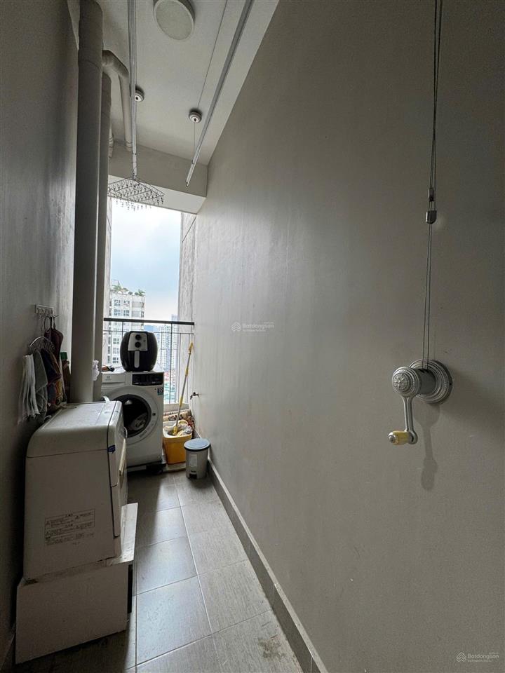 Chính chủ gửi bán căn hộ 2n1vs 58m2 thông thủy tầng trung bc đông bắc goldseason nguyễn tuân hà nội