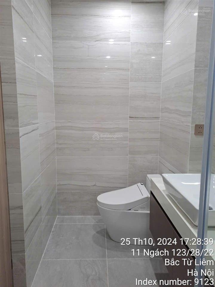 Chính chủ gửi thuê biệt thự h7 kđt starlake tây hồ tây 220m2 3 tầng có thang máy full nội thất