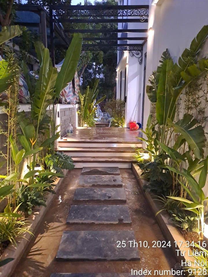 Chính chủ gửi thuê biệt thự h7 kđt starlake tây hồ tây 220m2 3 tầng có thang máy full nội thất