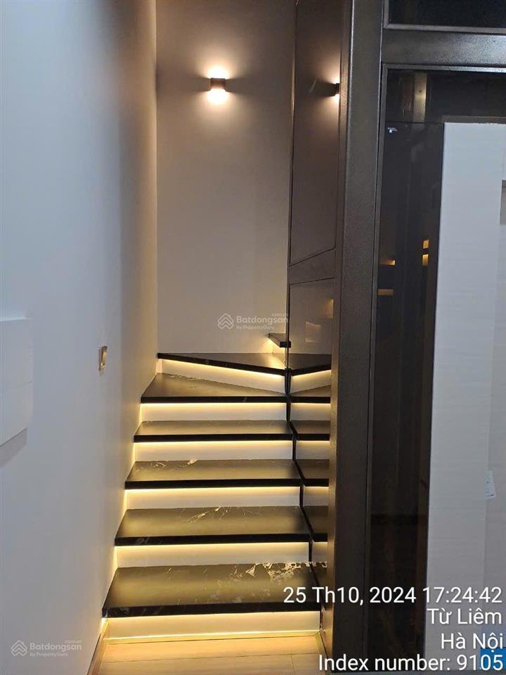 Chính chủ gửi thuê biệt thự h7 kđt starlake tây hồ tây 220m2 3 tầng có thang máy full nội thất