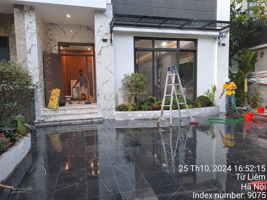 Chính chủ gửi thuê biệt thự h7 kđt starlake tây hồ tây 220m2 3 tầng có thang máy full nội thất