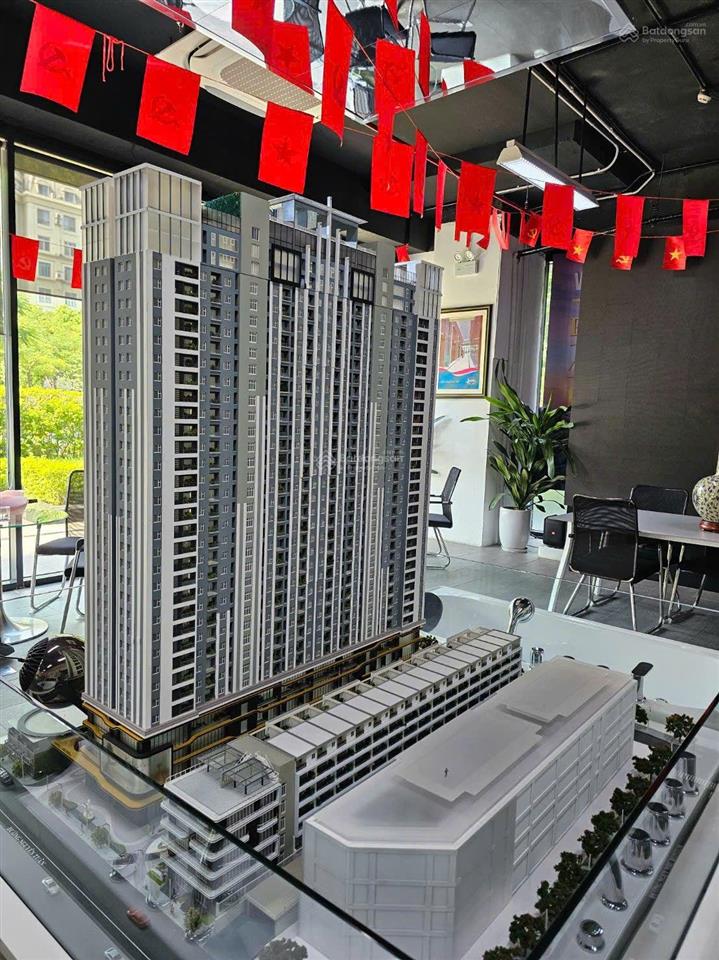 Chính chủ gửi bán cc viha leciva 107 nguyễn tuân 97.3m2 3pn ban công đông nam tầng trung 0966 849 ***