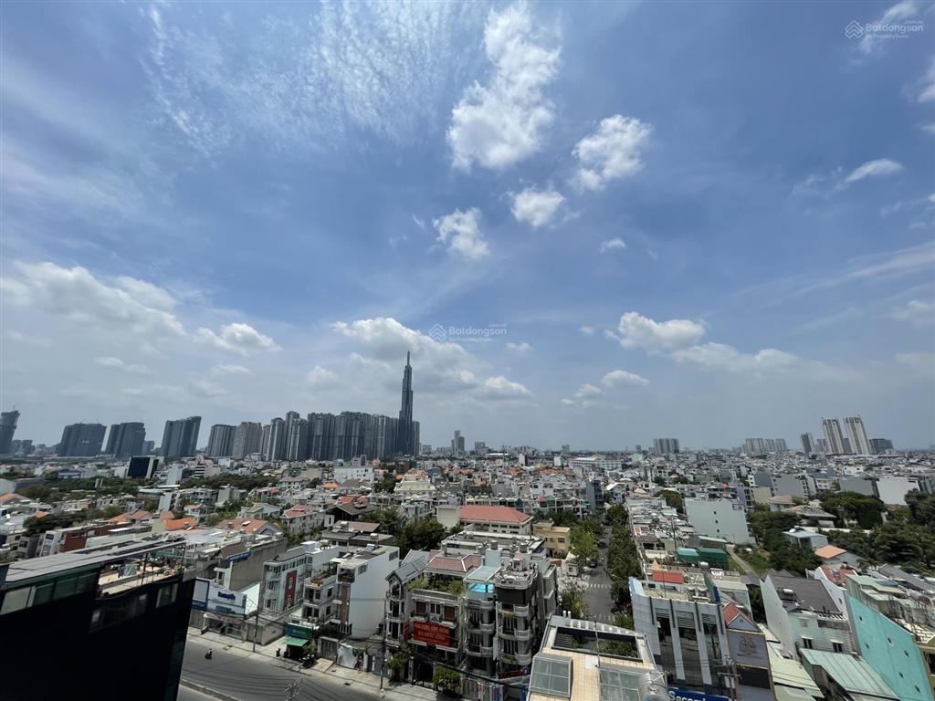 Căn hộ 2pn 85m2 giá 8,1t sổ hồng trao tay. tầng cao view pháo hoa sông sài gòn, de capella quận 2
