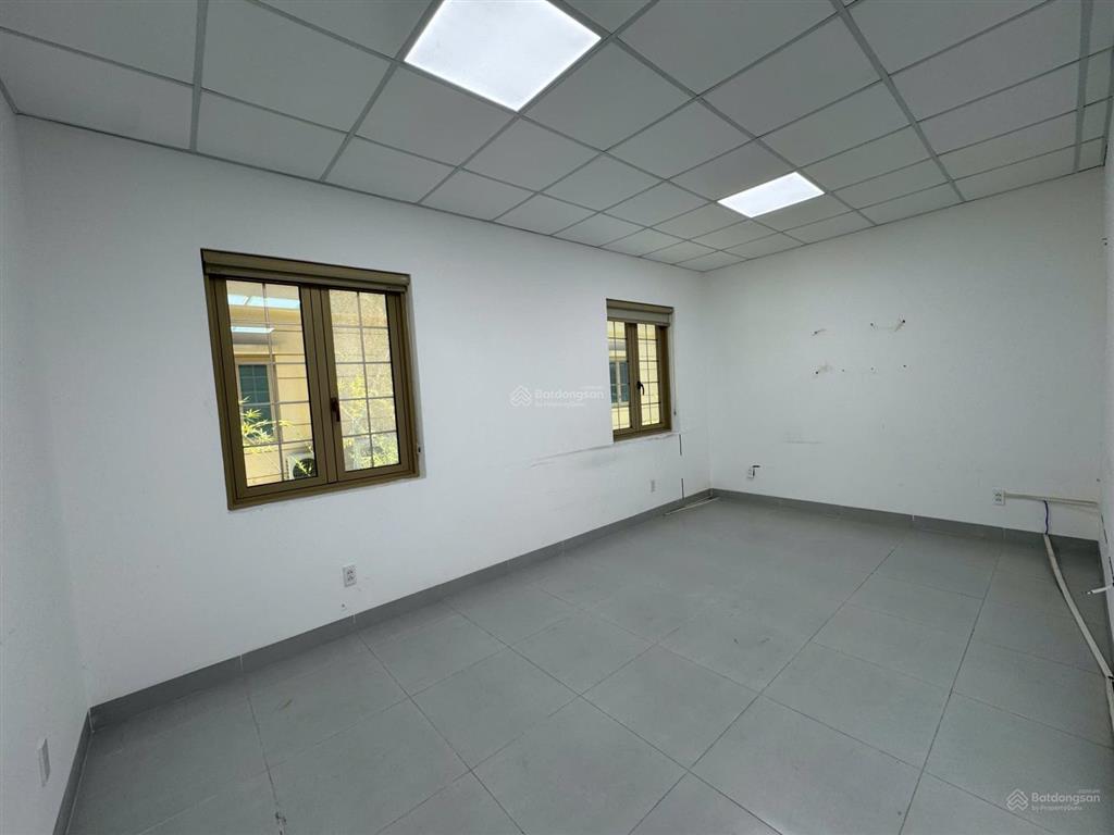 Cho thuê văn phòng (giá chỉ từ 6tr  13tr/phòng) 60 nguyễn lộ trạch, dự án regal pavillon hải châu
