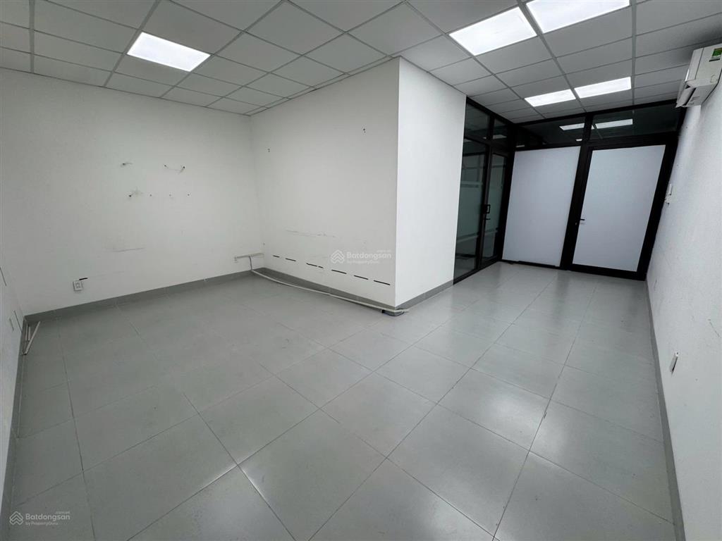 Cho thuê văn phòng (giá chỉ từ 6tr  13tr/phòng) 60 nguyễn lộ trạch, dự án regal pavillon hải châu