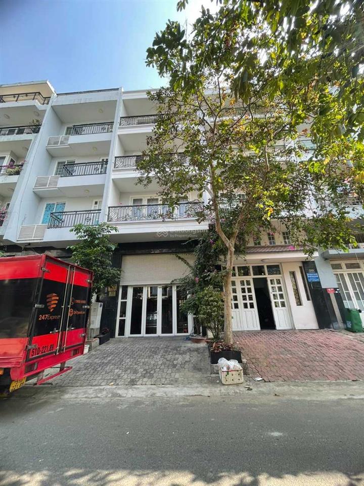 Nhà phố 5x24 120m2 giá 18.5 tỷ nam long trần trọng cung, q7 cách vincom 50m 0989 866 *** tuyền