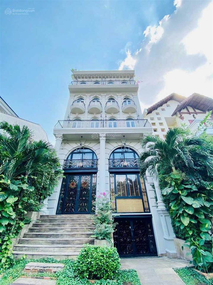 Nhà phố 5x24 120m2 giá 18.5 tỷ nam long trần trọng cung, q7 cách vincom 50m 0989 866 *** tuyền