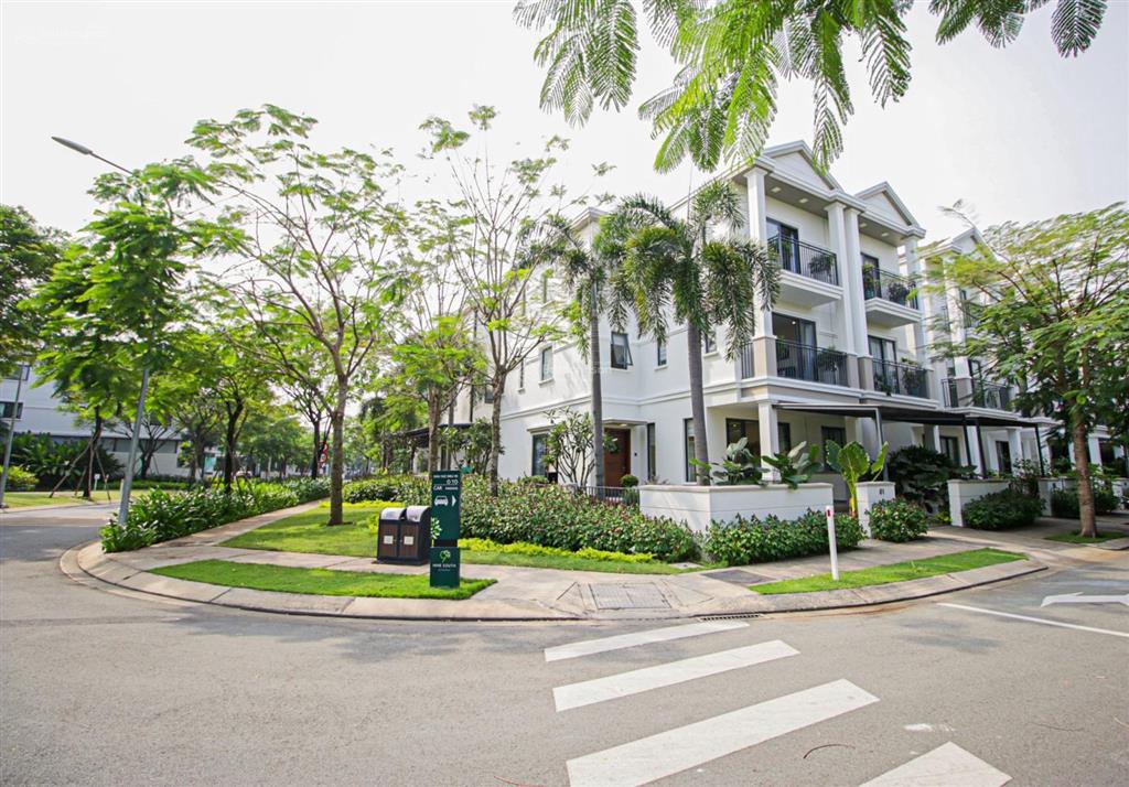 Cho thuê biệt thự nine south 7x20m giá 28 triệu/tháng mặt tiền nguyễn hữu thọ, nhà bè