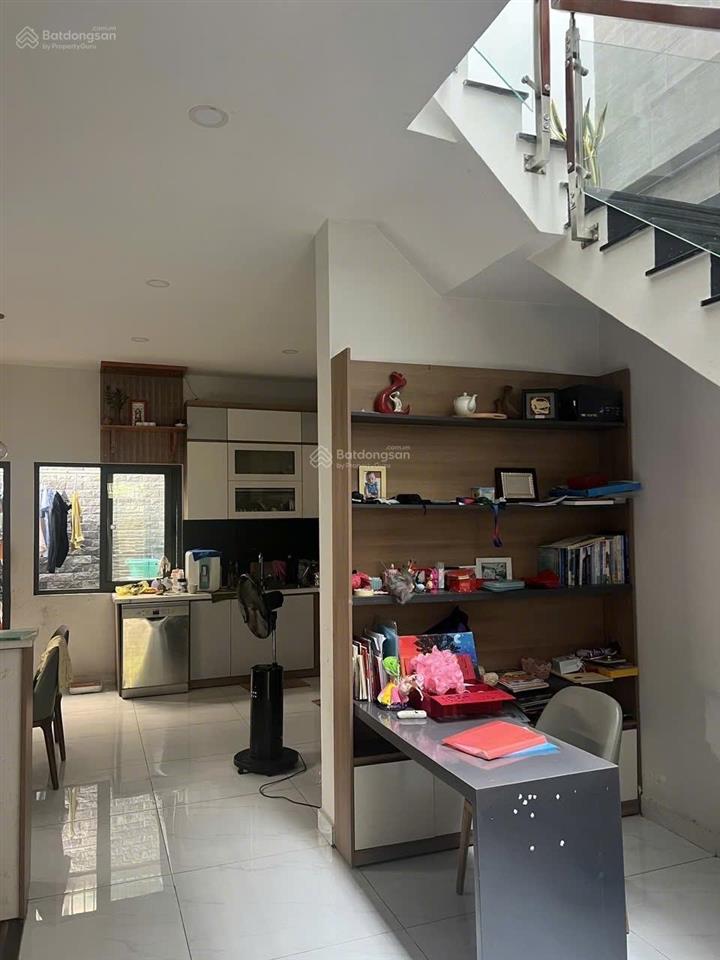 Nhà phố tđc phú mỹ 90m2 giá 11 tỷ  view bờ hồ gần công viên  đường d5a