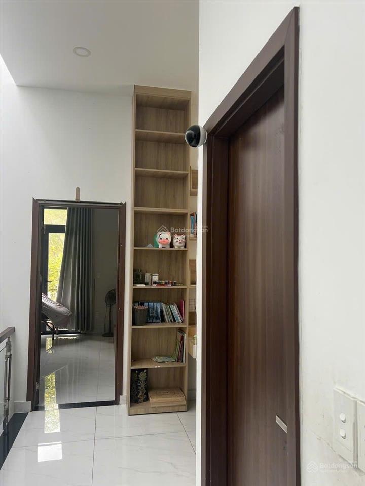 Nhà phố tđc phú mỹ 90m2 giá 11 tỷ  view bờ hồ gần công viên  đường d5a