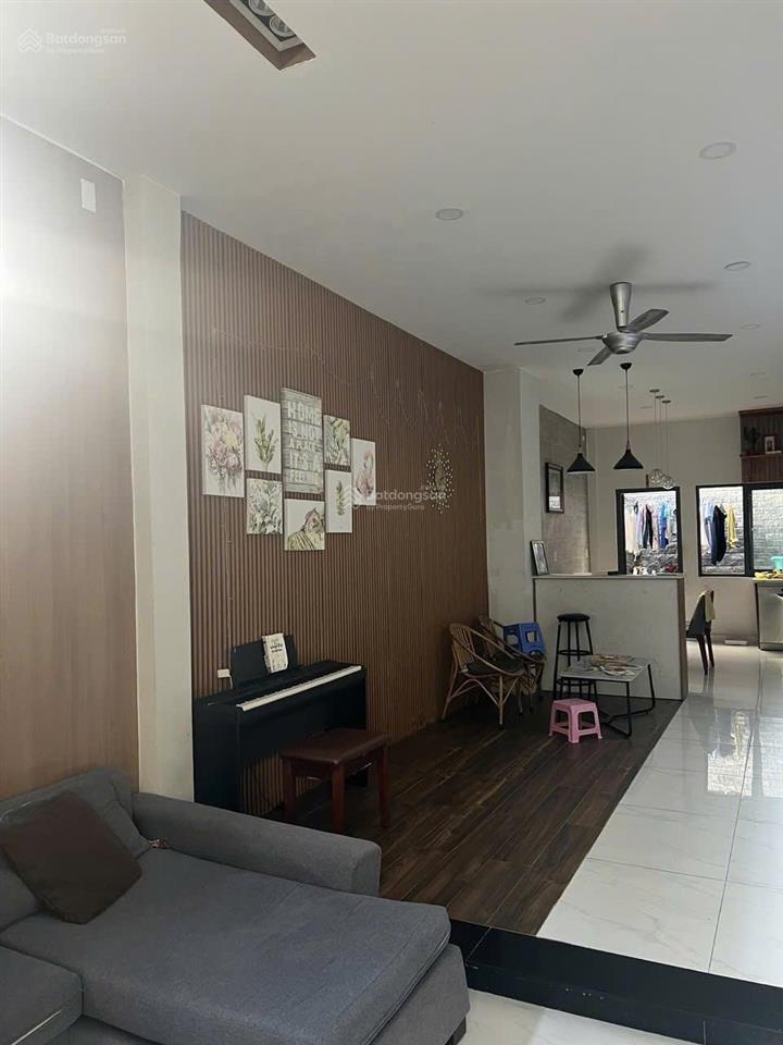 Nhà phố tđc phú mỹ 90m2 giá 11 tỷ  view bờ hồ gần công viên  đường d5a