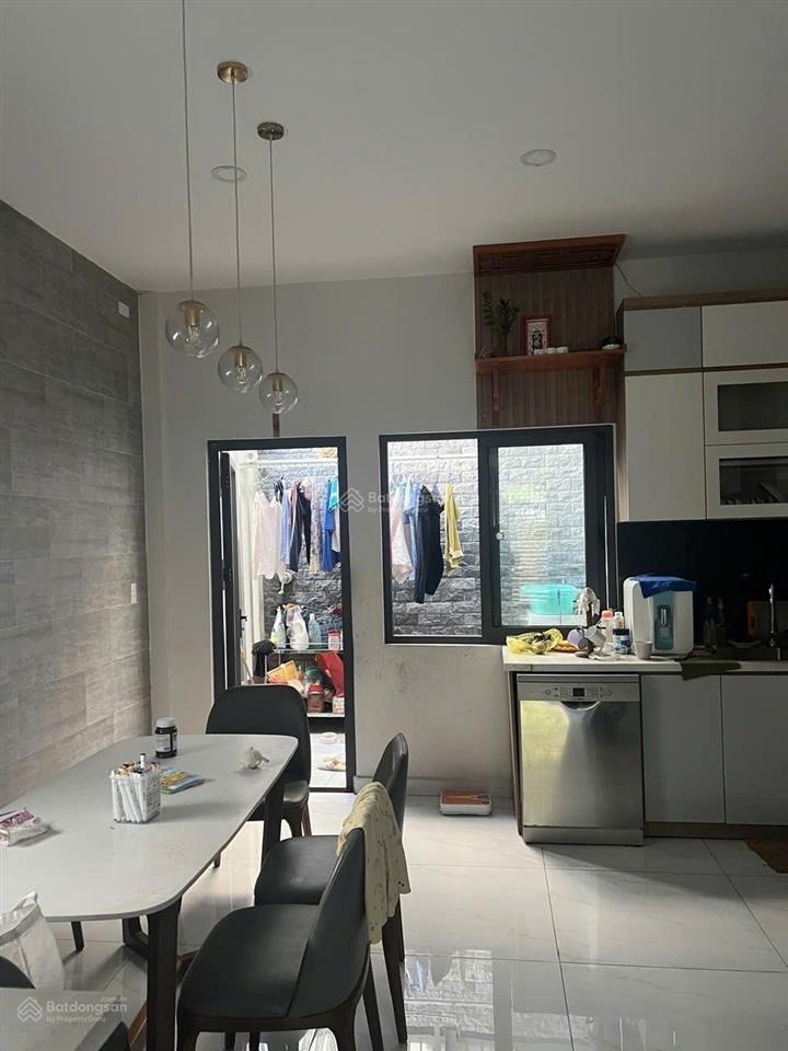 Nhà phố tđc phú mỹ 90m2 giá 11 tỷ  view bờ hồ gần công viên  đường d5a