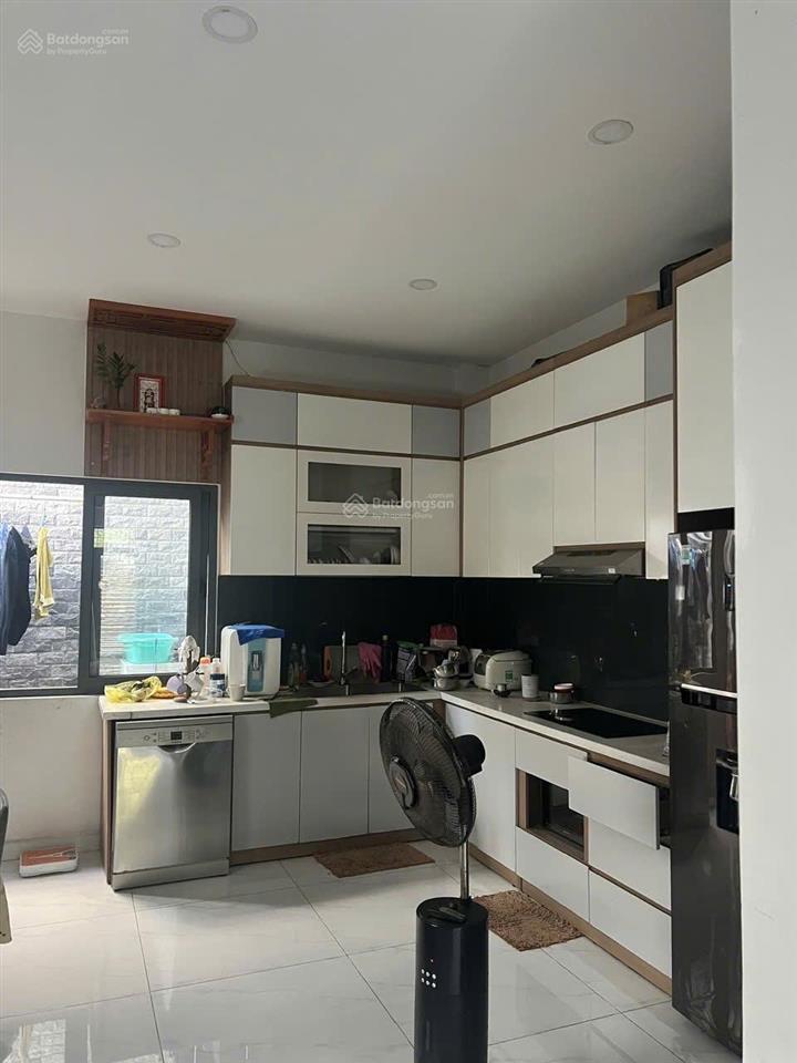 Nhà phố tđc phú mỹ 90m2 giá 11 tỷ  view bờ hồ gần công viên  đường d5a
