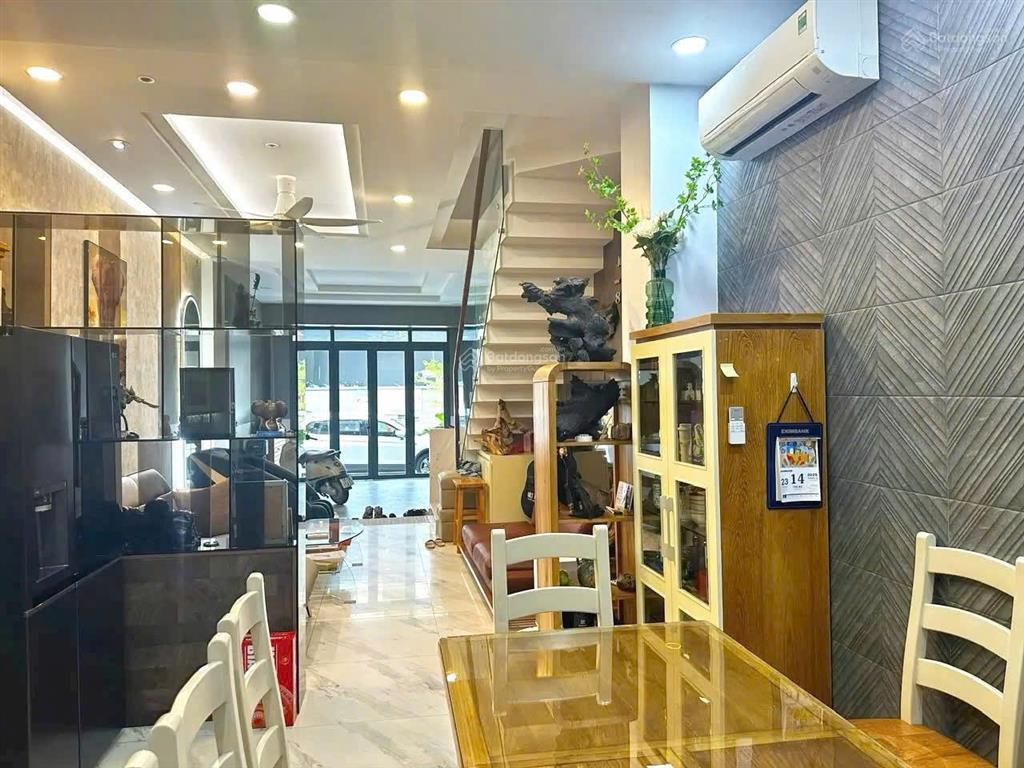 Nhà phố đẹp chỉ 13 tỷ kdc công ích q4  đối diện chung cư  đường số 3