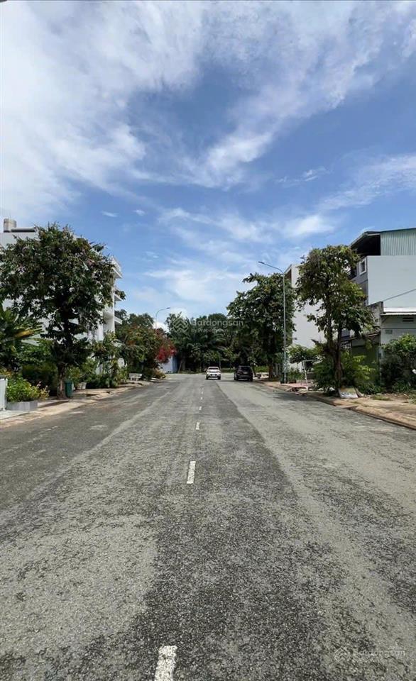 Giá tốt đầu tư  nhà phố tđc phú mỹ 90m2 giá 12 tỷ  mặt tiền đường d1 20m